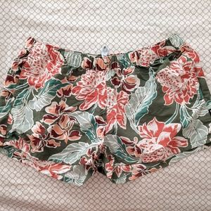Patagonia women's XL floral shorts
